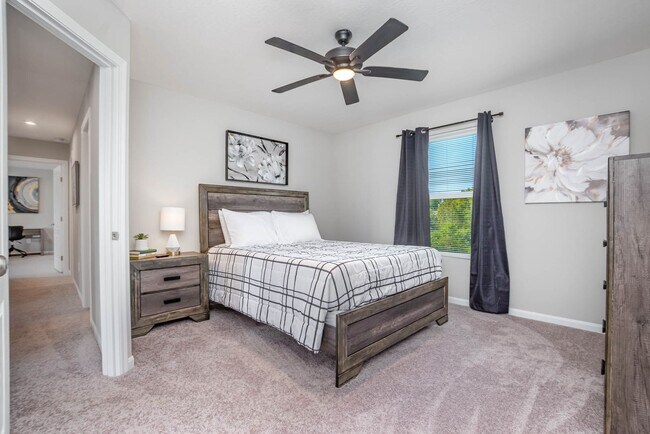 Building Photo - Brand new construction in well-kept HOA community.