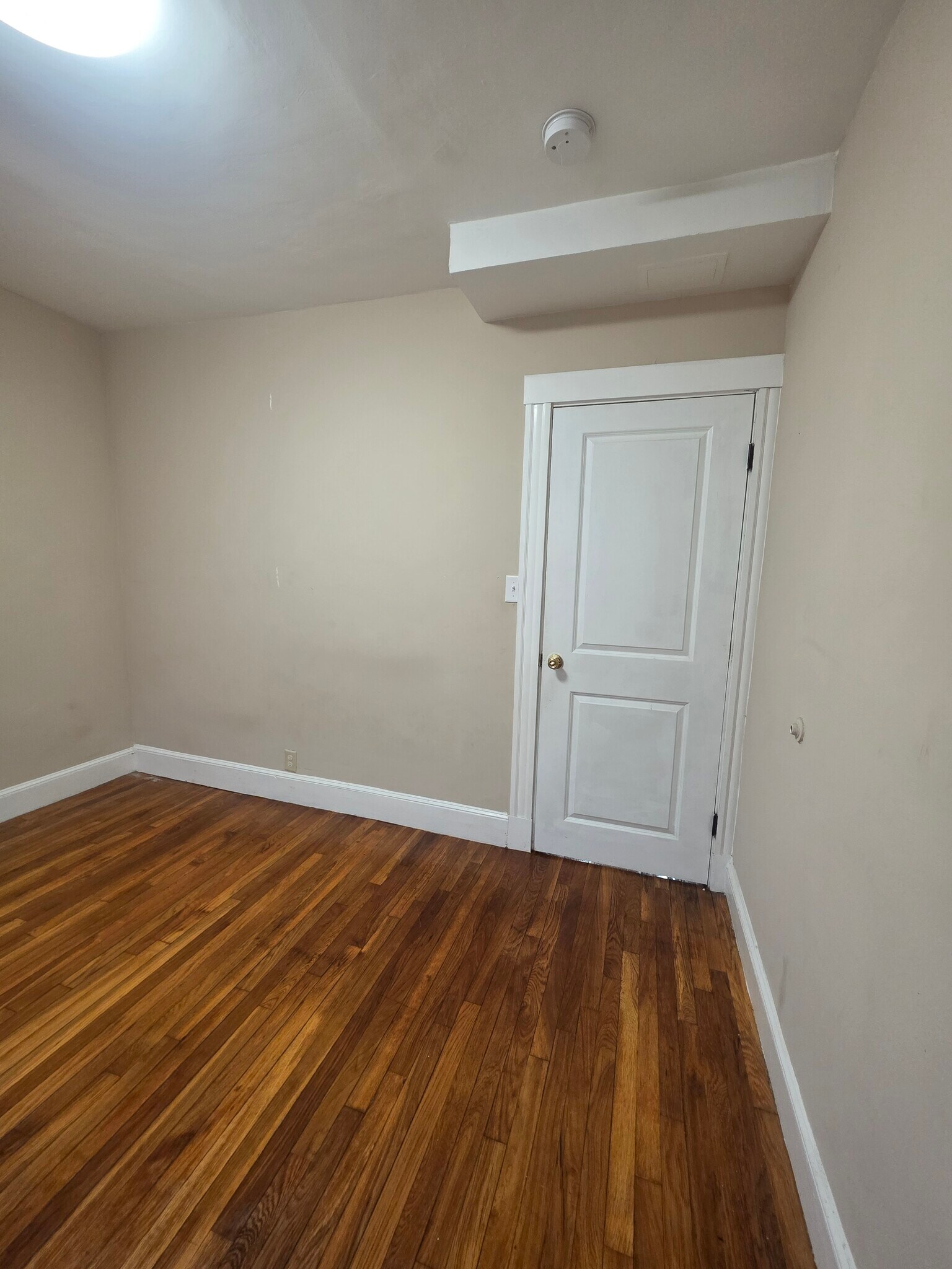 Building Photo - 14 Vera St