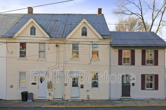 Building Photo - 216-218 N. College St