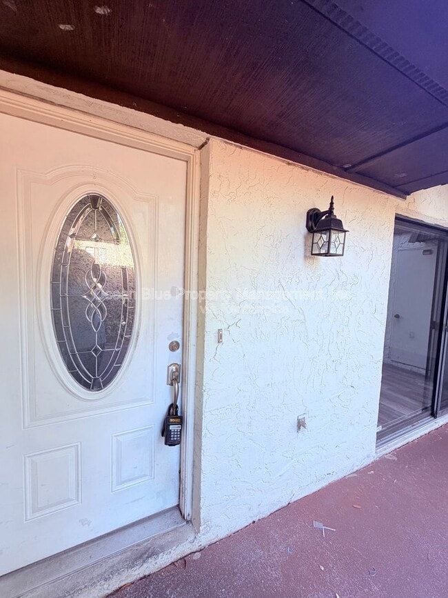 Building Photo - 15436 E Pond Woods Dr