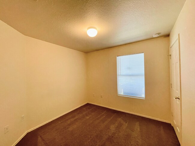 Building Photo - Kamary Lane-15415-15417