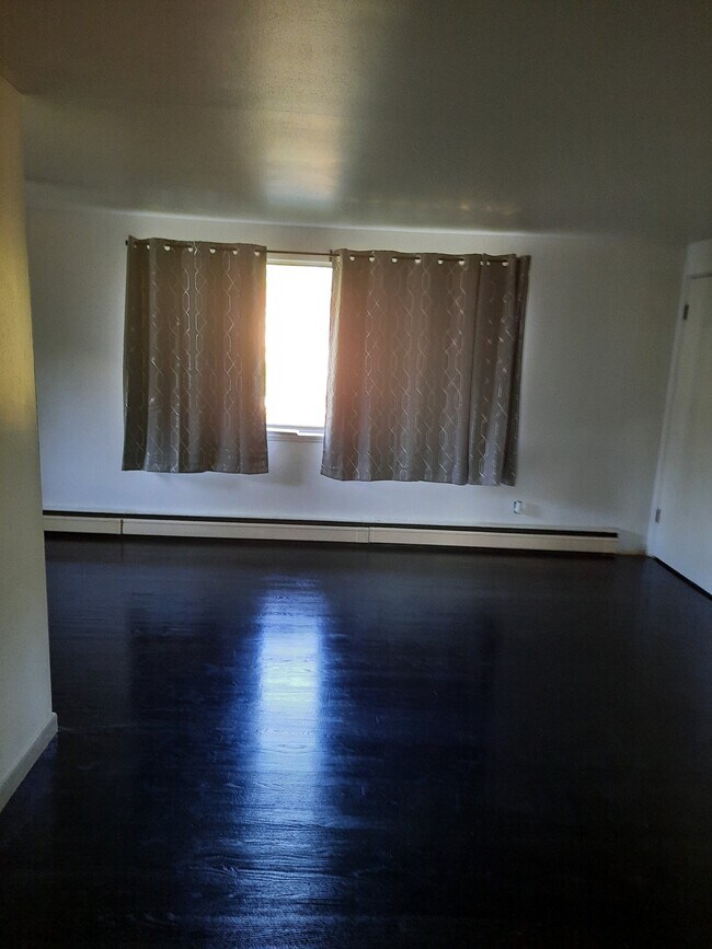 Building Photo - 5830 Balsam Rd