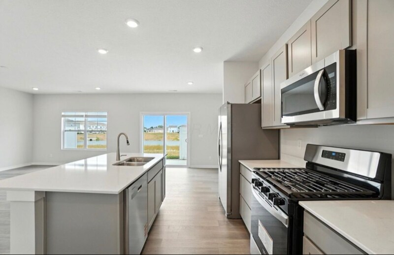 Building Photo - 6296 Marinelli Dr S