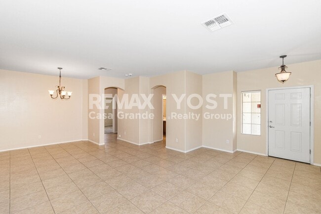 Building Photo - 254 W Seven Seas Dr