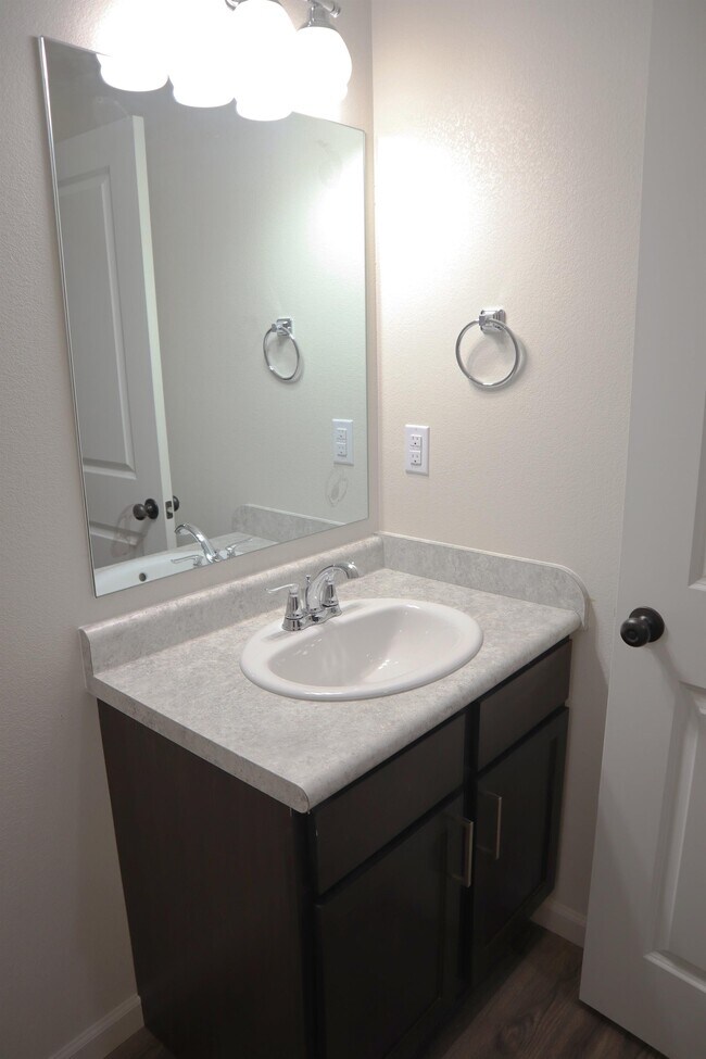 Building Photo - 13609 E Pawnee St