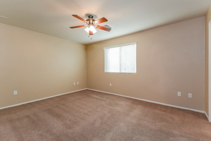 Building Photo - 10992 E Gray Mare Trail