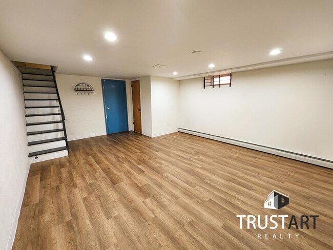 Building Photo - 2-bedroom house in Lawndale North East Phi...