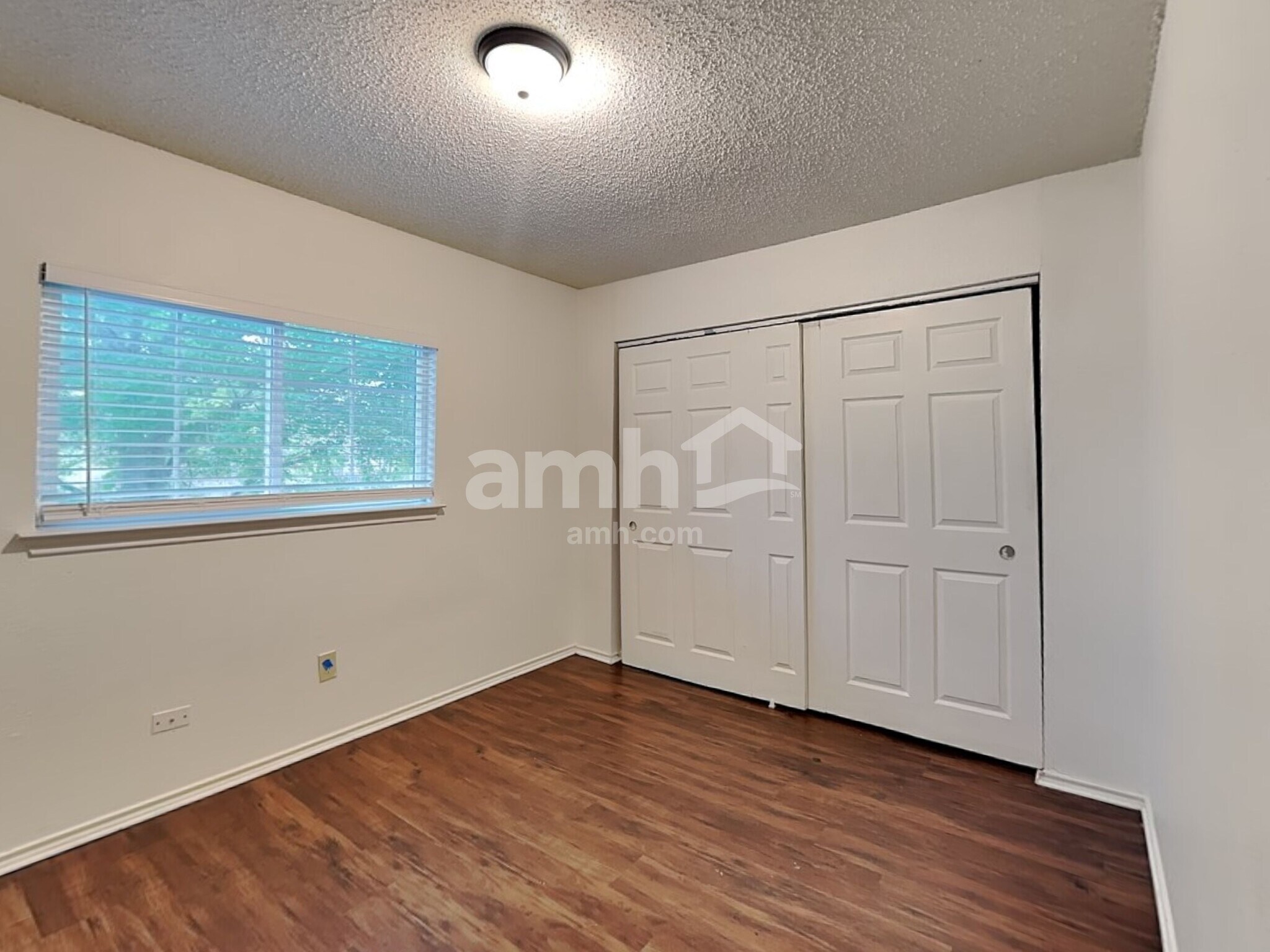 Building Photo - 9506 Arcade Ridge