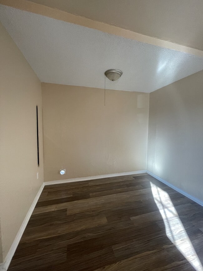 Building Photo - 5016 Wilmoth Ct