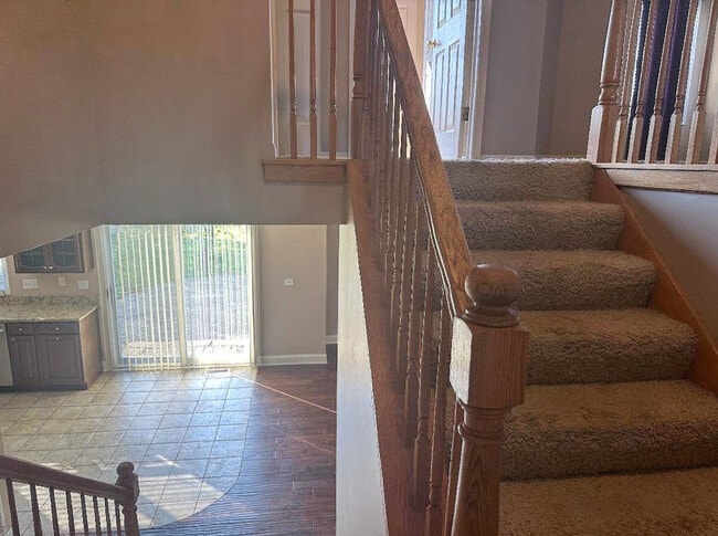 Building Photo - 5490 Fox Path Ln