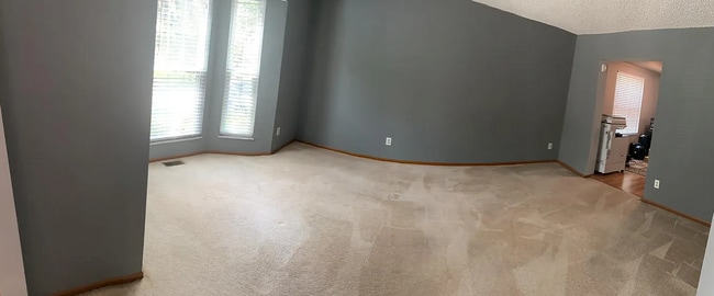 Building Photo - 5656 Beaver Head Ct