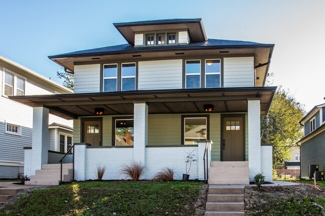 Building Photo - 3841 N Park Ave