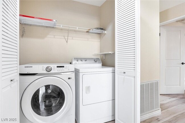 Building Photo - 2200 S Fort Apache Rd