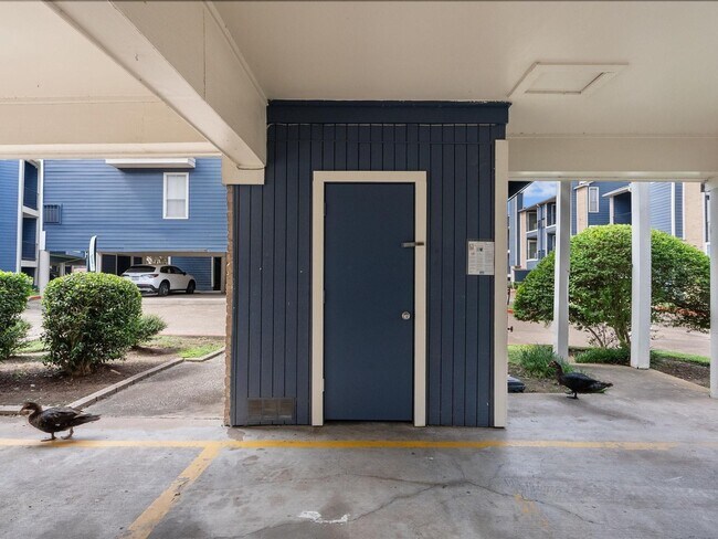 Building Photo - 18515 Egret Bay Blvd