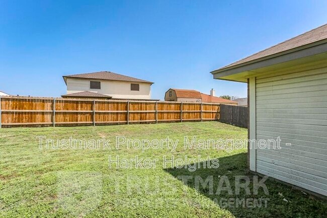 Building Photo - 5304 Vail Dr