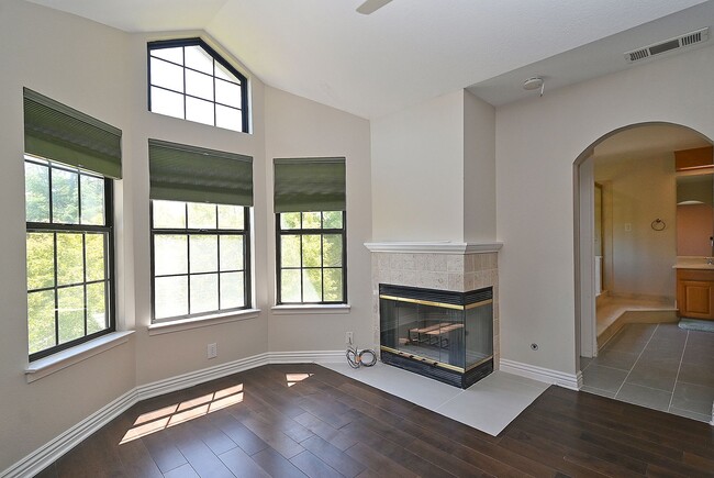 Building Photo - $5,900 - GORGEOUS 4 BEDROOM HOME IN MISSION SAN JOSE NEIGHBORHOOD
