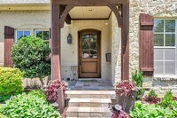 Building Photo - 6811 Deloache Ave