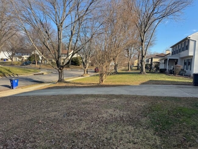 Building Photo - 8310 Chestnut Farm Ln