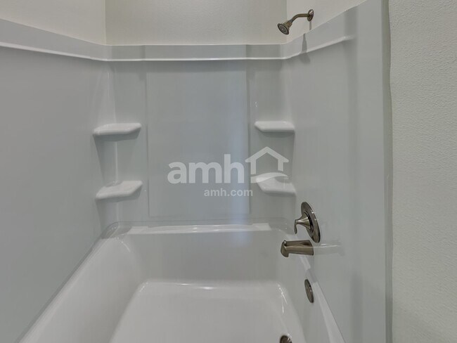 Building Photo - 5981 Sycamore Pl St