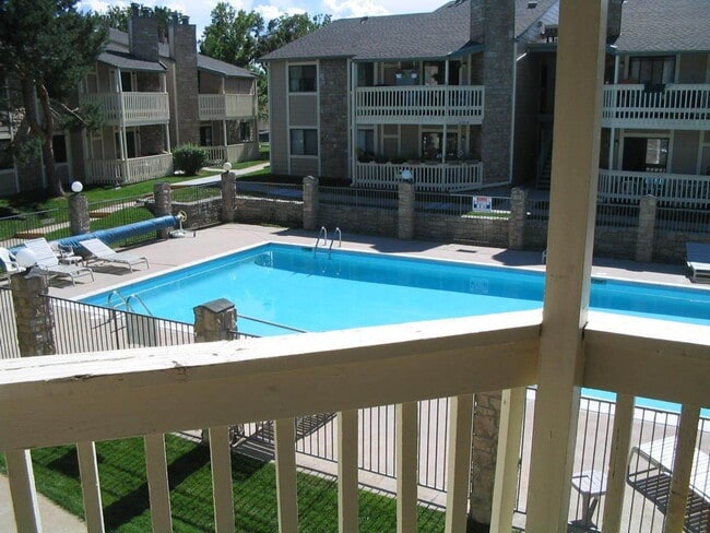 Building Photo - Awesome 1 - Bedroom / 1-Bath Penthouse Uni...