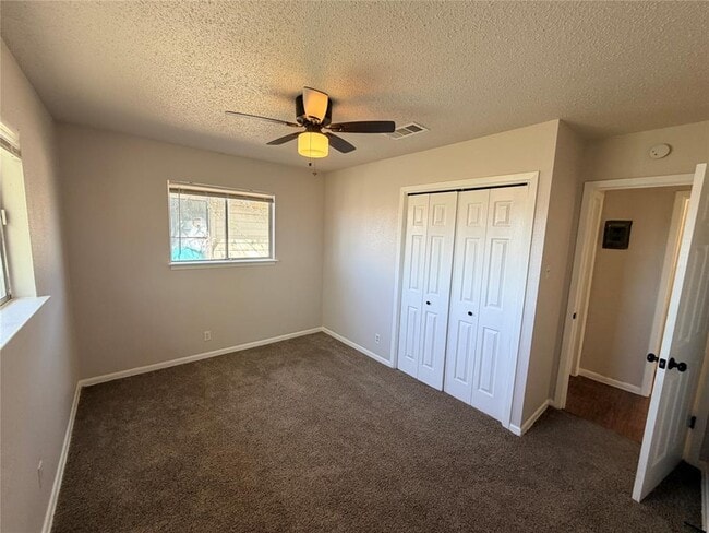 Building Photo - 8520 Woodstone Dr