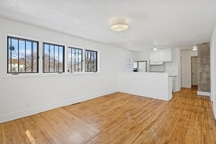 Building Photo - 2903 14th Ave S