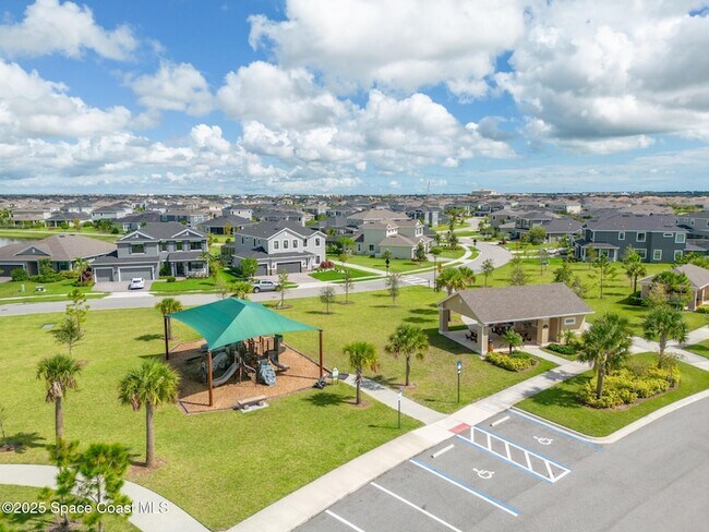 Building Photo - 3233 Casare Dr