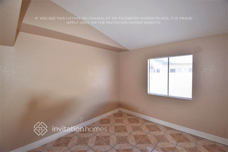 Building Photo - 4037 N 88th Ln
