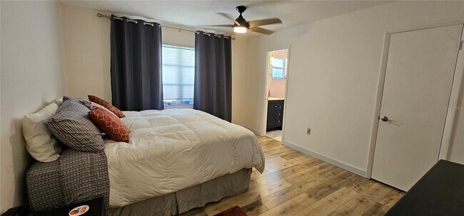 Building Photo - 2009 Riverbluff Pkwy