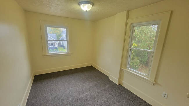 Building Photo - 955 Concord Ave