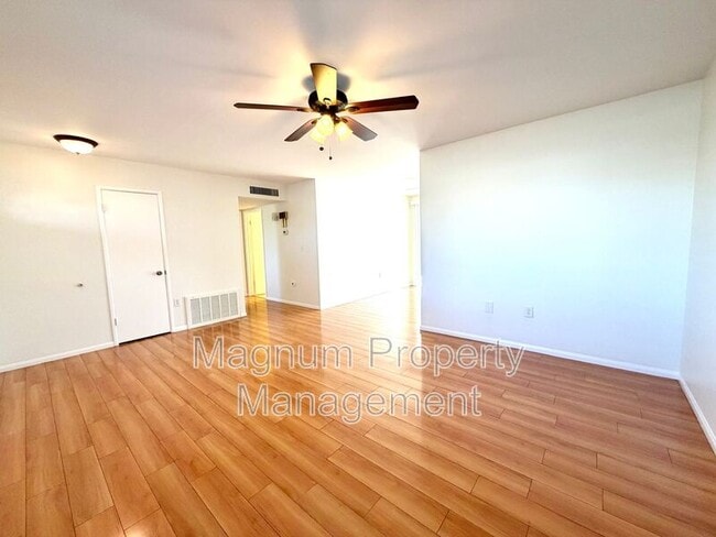 Building Photo - 26475 McCall Blvd