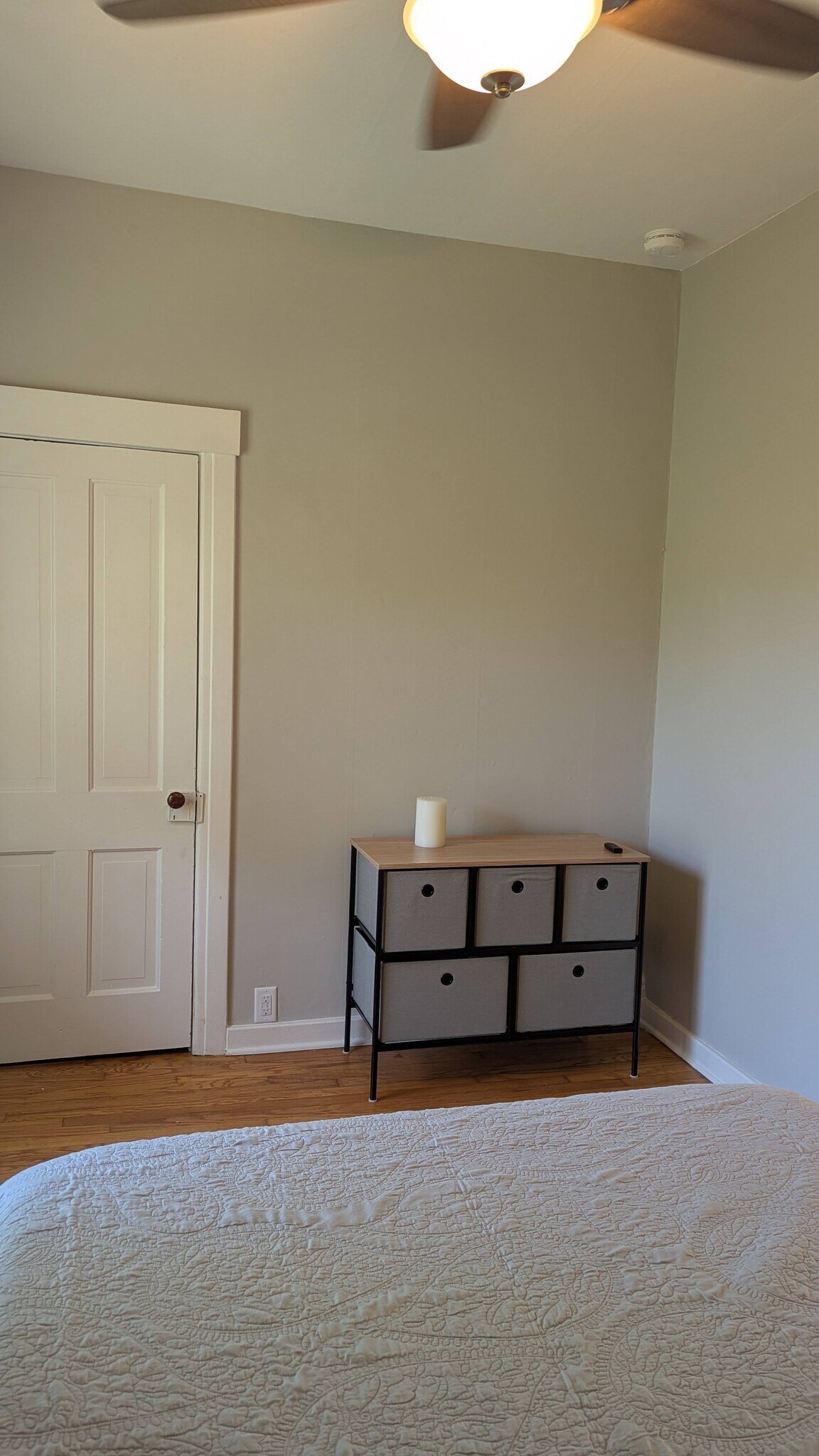 dresser and closet storage - 4216 Mercier St