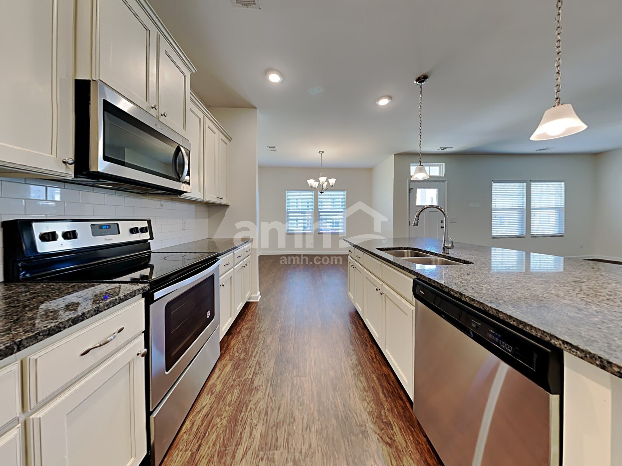 Building Photo - 13 Crabapple Cir