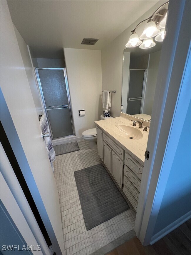 Building Photo - 3420 Gulf Shore Blvd N