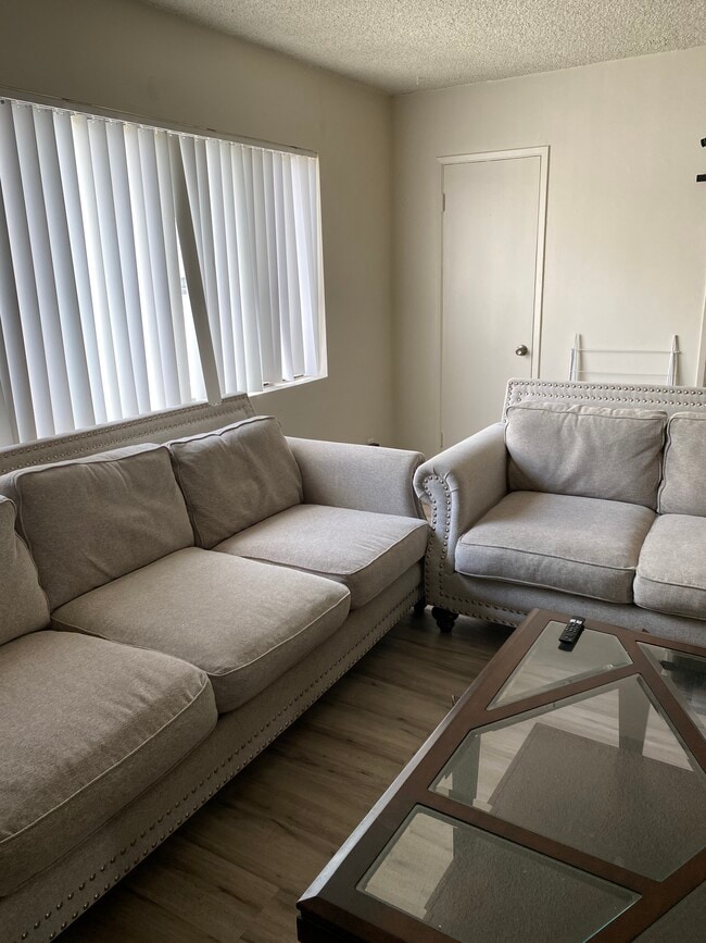 Building Photo - 2308 Clark Ln