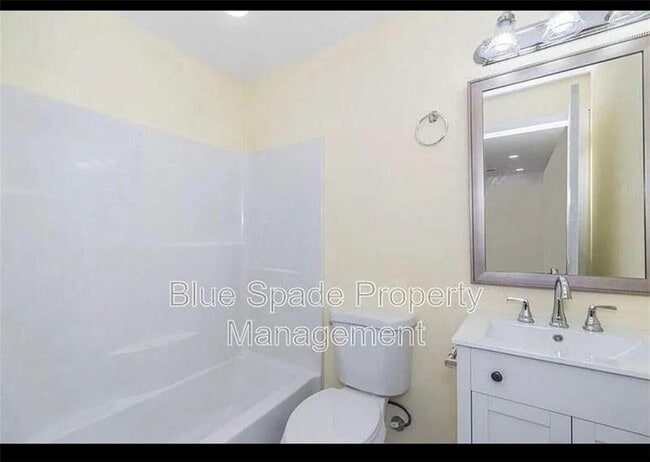 Building Photo - 156 Plantation Trce