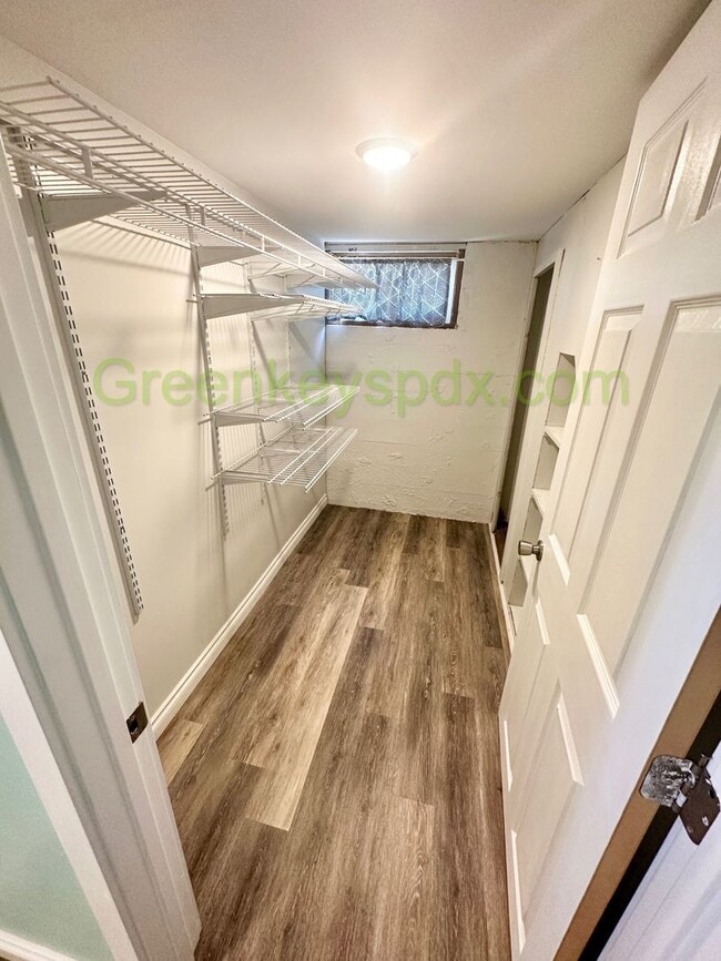 Building Photo - 2-Bedroom 2-Bathroom House in NE Portland,...