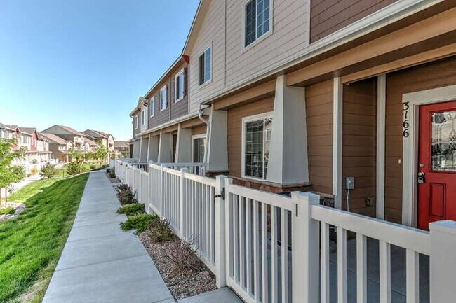 Building Photo - $1900 in Savings – Rent-Free December  // ...