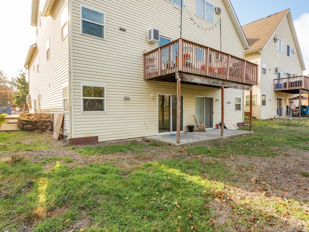 Building Photo - 1609 E Hartson Ave