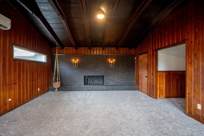 Building Photo - 3808 33rd St