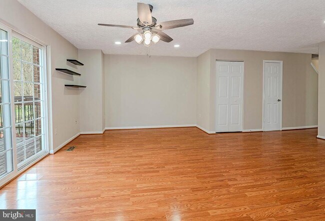 Building Photo - 1116 Soho Ct