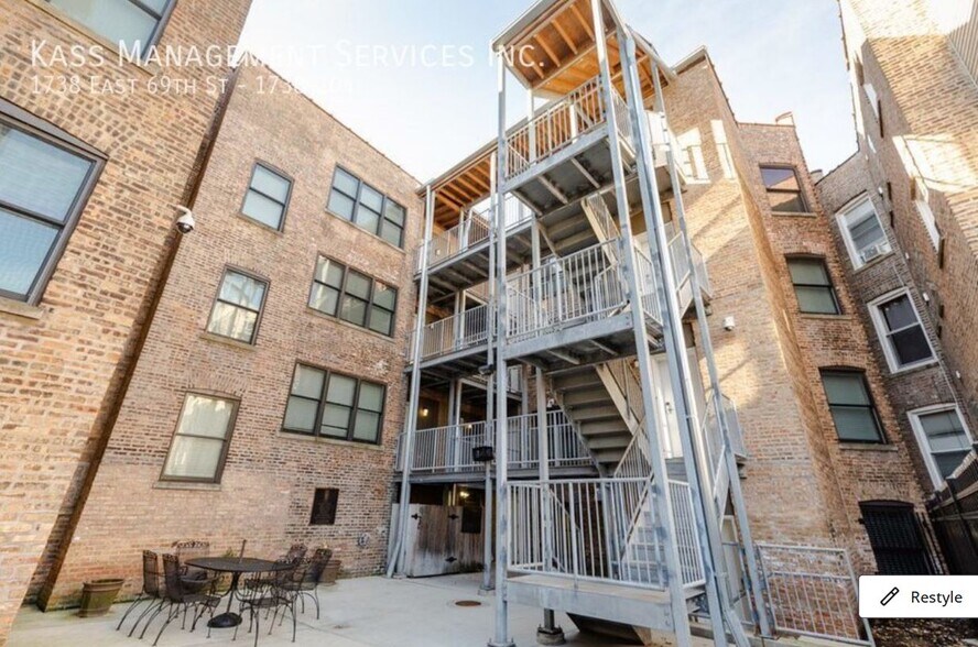 Building Photo - 1738 E 69th St