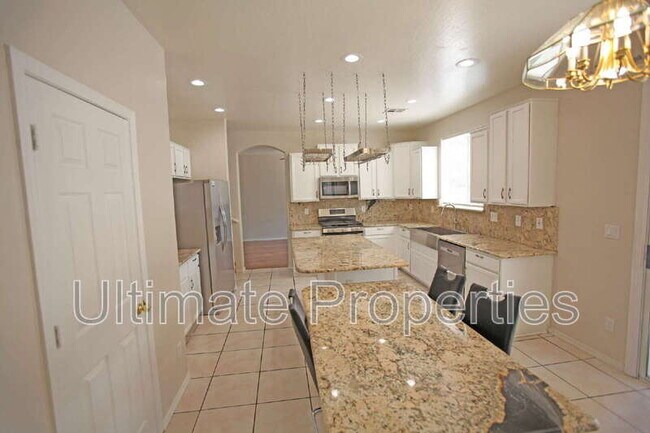 Building Photo - 25602 N 68th Dr