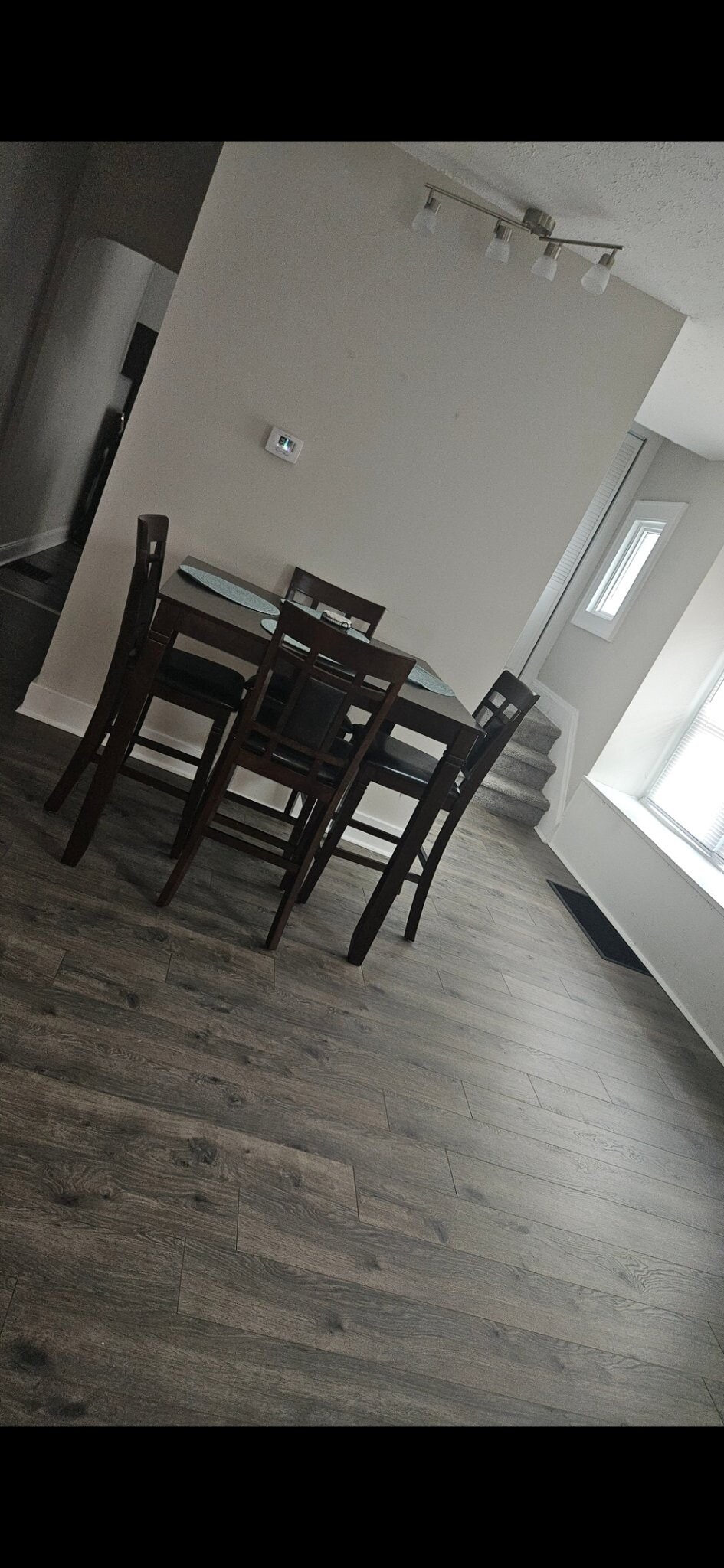 Building Photo - 962 S Ohio Ave