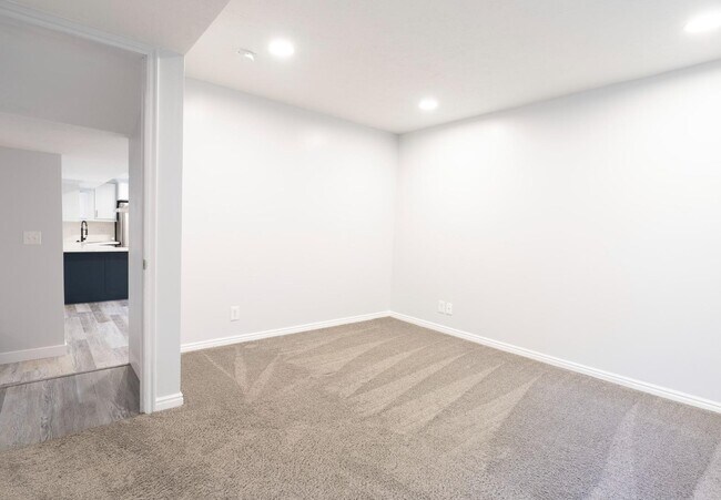 Building Photo - 9613 S 170 E