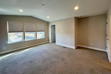 Building Photo - 4217 Yarrow St