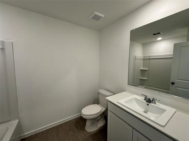 Building Photo - 1037 Raintree Rd