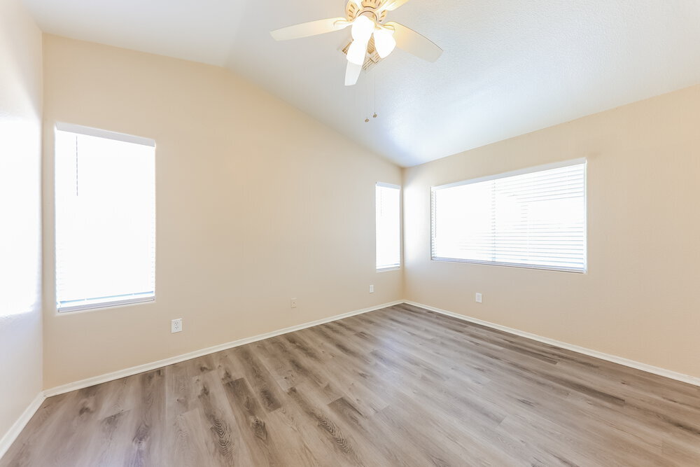 Building Photo - 3618 W Tina Ln