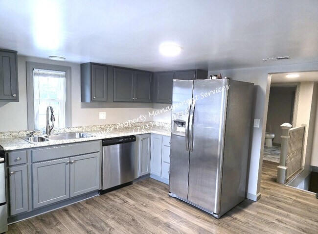Building Photo - 1119 Riverside Dr