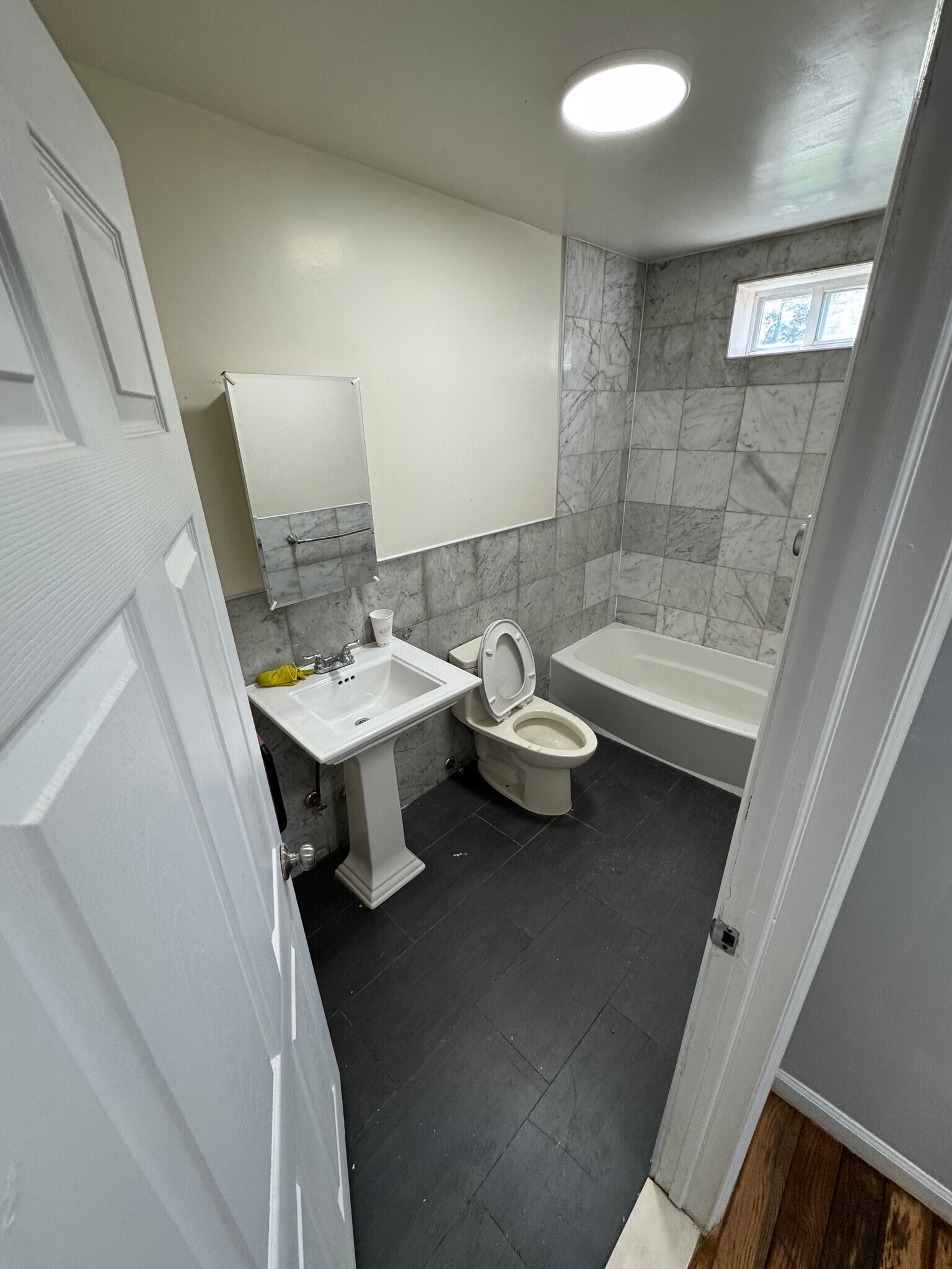 Building Photo - 35 Highland Ave